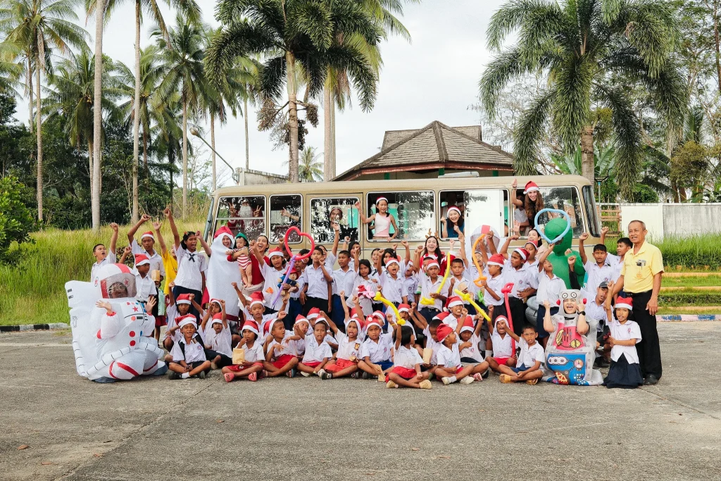Devasom Khao Lak’s Happy Bus Continues Its Tradition of Sharing Joy at Phang Nga School For Life