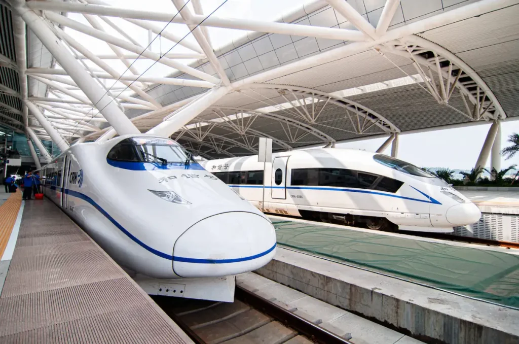 Insights into the Journey on China’s High-Speed Train: Speed, Convenience, and Modern Travel