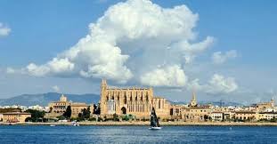 Spain’s Winter Tourism Boom: British Lead with North Americans Gaining Ground