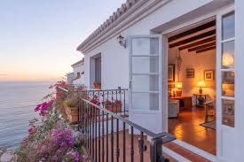 Spain’s Crackdown on Airbnb’s Unlicensed Rentals Signals Shifts in Short-Term Tourism Accommodation