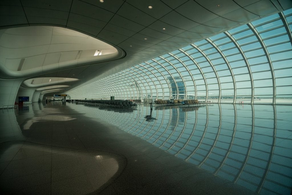 What Every H1B Visa Holder Should Understand About Critical US Visa Backlogs and Delays