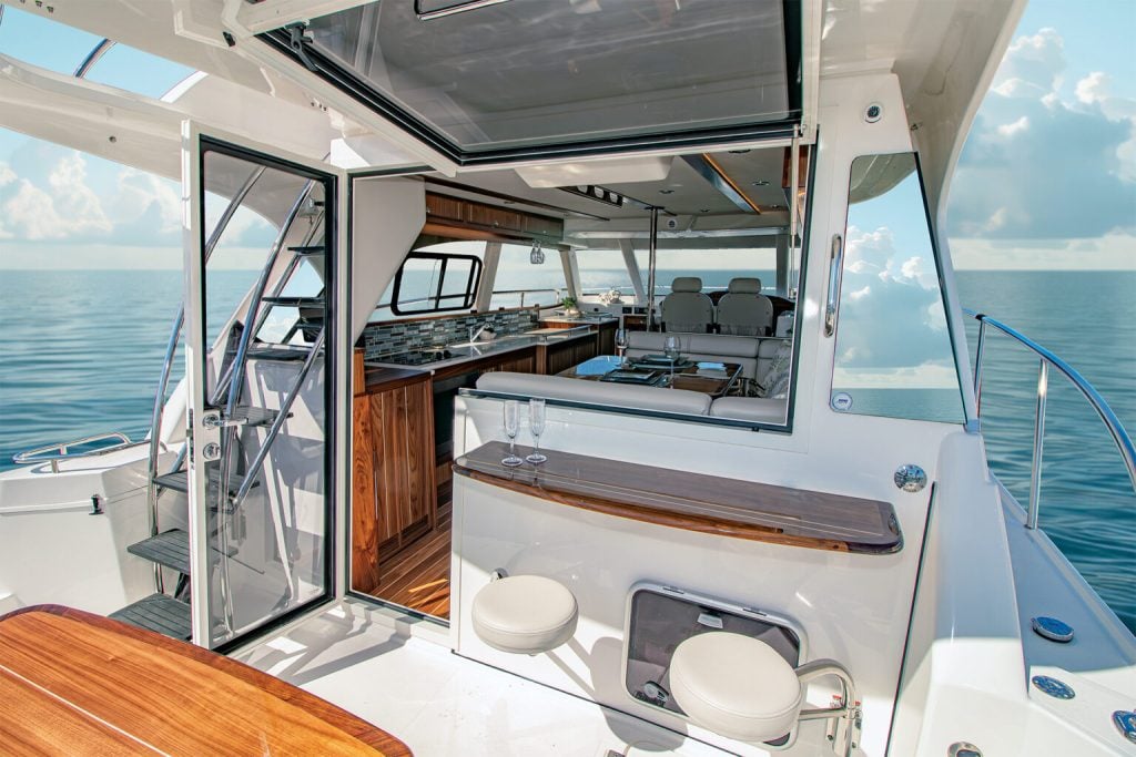 Aspen C128 Reviewed: A 46-Foot Power Cat Built for Shallow-Water Adventures