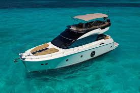 FYI Yachts موسمی اپ ڈیٹ: ڈیلیوریز، فیسٹیول میں موجودگی اور فلیٹ کی نمایاں جھلکیاں