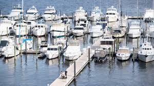 Winter Yacht Parties in South Florida: Climate, Marinas and Practical Tips