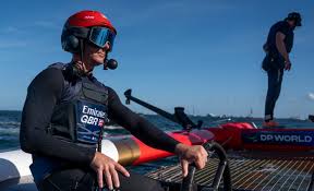 Como a Emirates GBR e Dylan Fletcher Projetaram uma Vitória Histórica na SailGP e os Seus Impactos nas Viagens