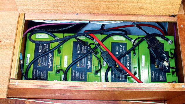 Vad varje båtägare bör veta om säker installation av litiumjonbatterier