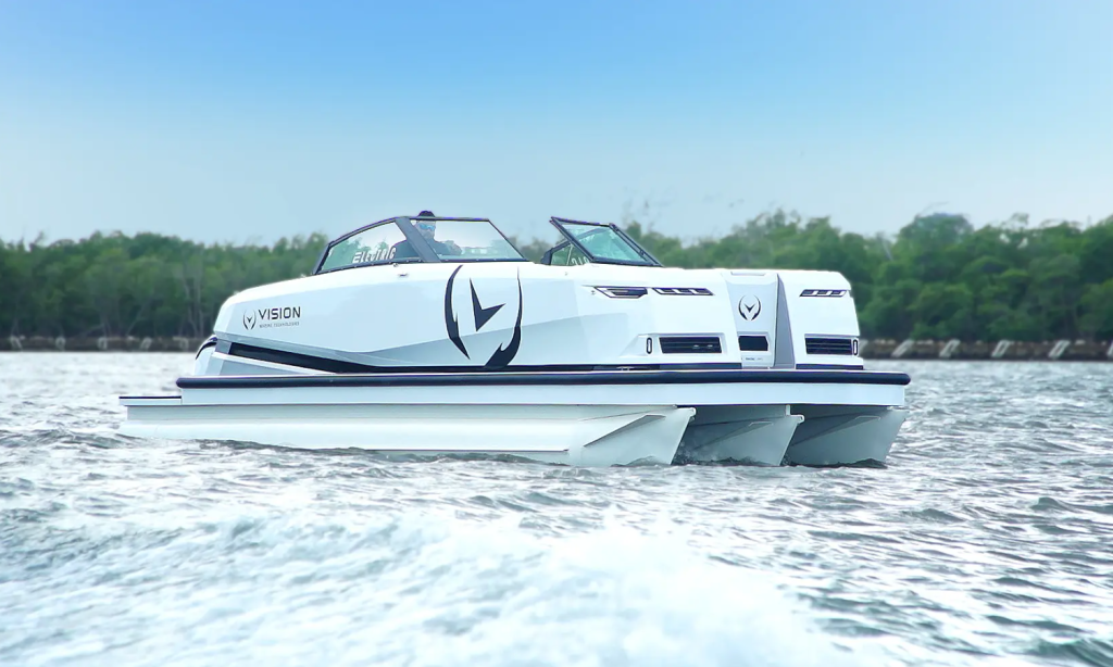 Vision Marine’s Specter Tritoon Platform Debuts with E-Motion Propulsion