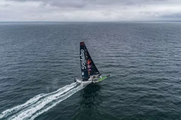 Sodebo Ultim 3 breaks Ushant to Equator intermediate record in Jules Verne challenge