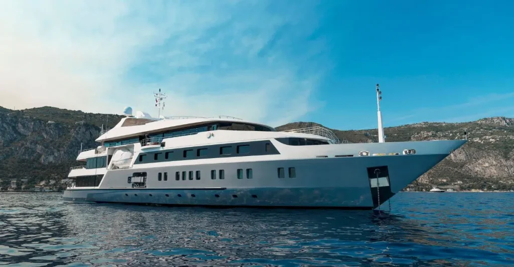 72-meters M/Y Marquise från Austal tillgänglig för charter i Medelhavet sommaren 2026