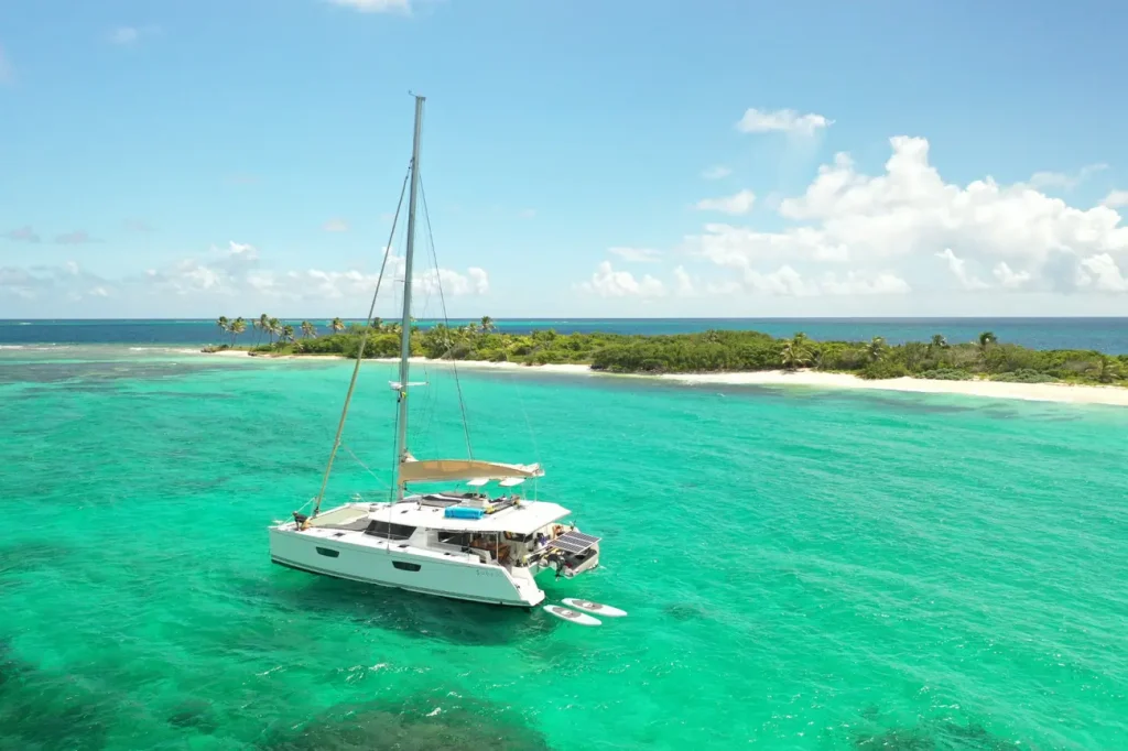 Ere — Fountaine Pajot Saba 50 kpɔŋ tɔŋgbeŋ kpɔŋ gbɔŋ Sint Marten kple Sint Bats me.