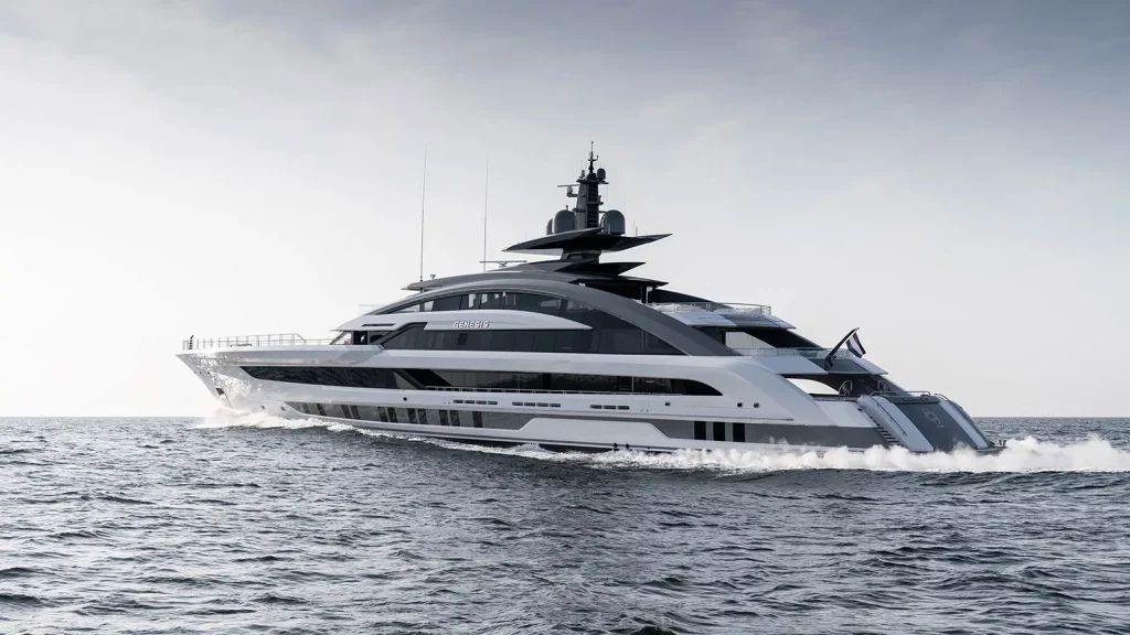 Andrew Winch, Winch Design gbɔŋ kple Heesen: tɔdziʋu gãtɔ̃ kple nuŋlɔŋlɔ̃ tɔŋlɔ̃ŋlɔ̃ gbɔŋ gbɔŋ.