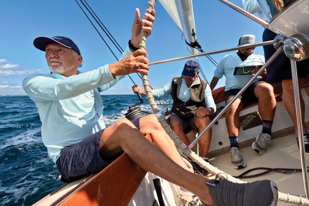 Steve Eddleston och Weatherly: Återställandet av en 12-metersklassiker för kappsegling och offentliga charter
