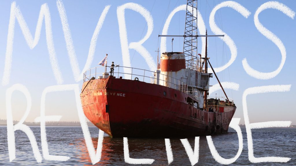 Ross Revenge bortida: Radio Carolinening so'nggi ofshor efir kemasi ortida