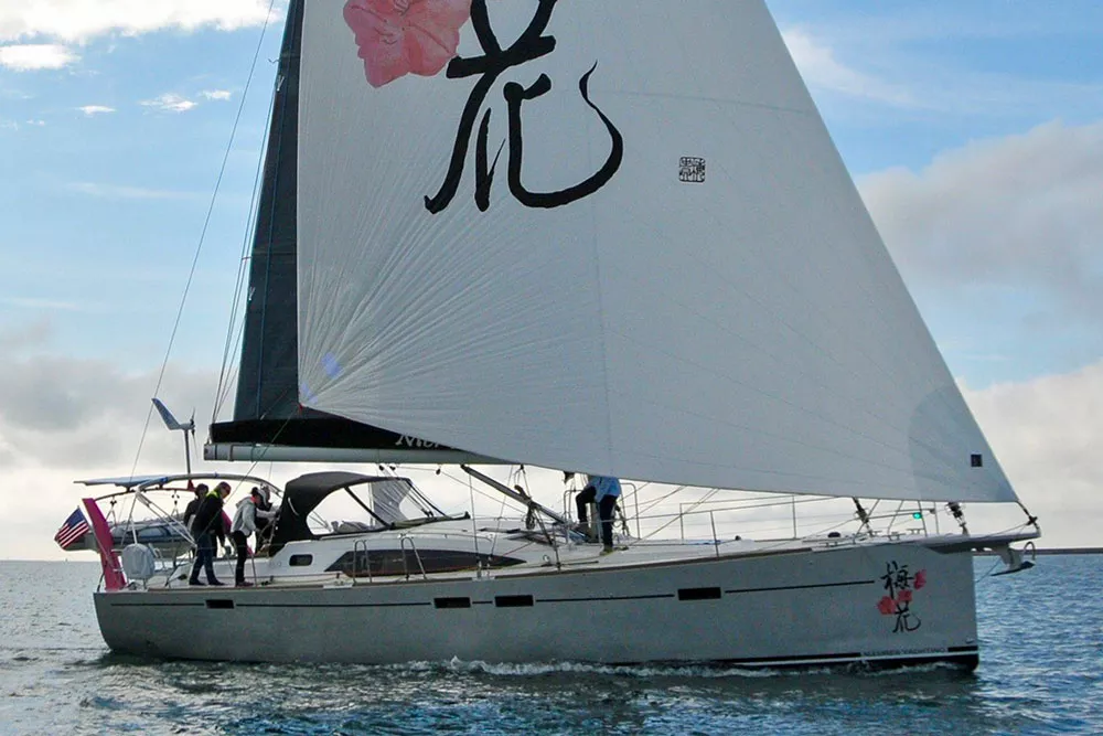 How Boat Building Evolution Shapes Offshore Cruising Choices and Logistics
