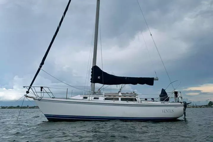 Catalina 30 – Praktiska specifikationer, hantering och guide för kustnära kryssningar