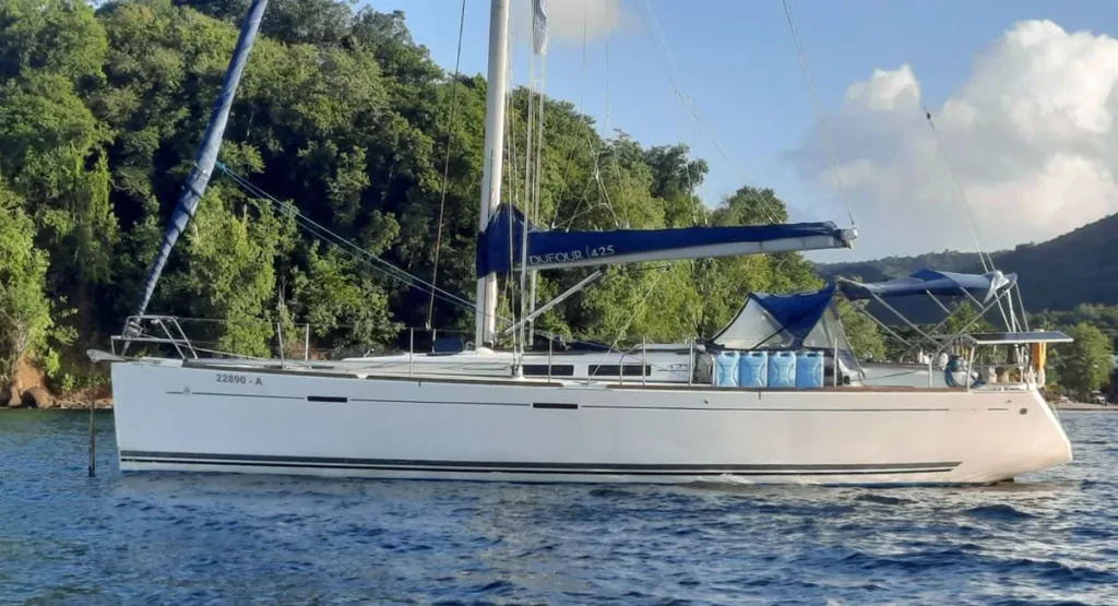 Dufour 425 Grand Large — Practical Performance, Layout and Charter Notes