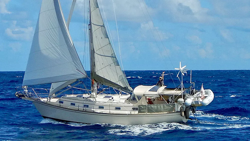 Island Packet 40 — Praktisk långkölad cruiserguide för offshoresegling och charteranvändning