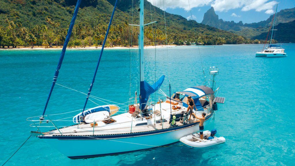 Hur man skapar en harmonisk yacht: proviantering, genomgångar och gästetikett