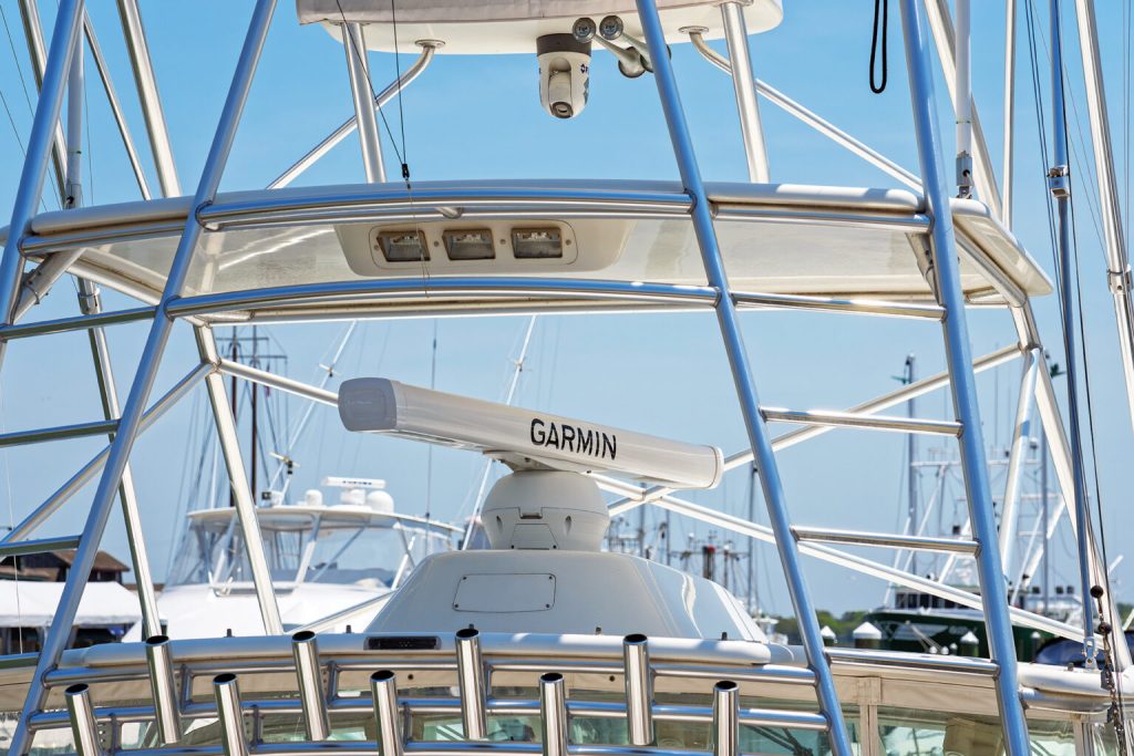 How to make a fiberglass or wooden yacht visible to radar and reduce collision risk