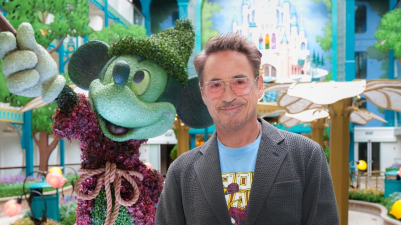 Robert Downey Jr. wordt peetvader van Disney Adventure voorafgaand aan de eerste reis vanuit Singapore
