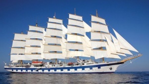 موسم البحر الأبيض المتوسط لعام 2027 من Star Clippers: موانئ جديدة، مسارات جديدة، وسحر الموانئ الصغيرة