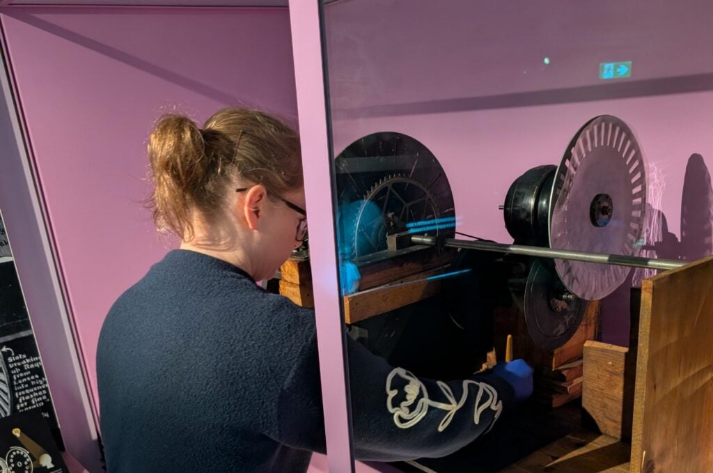 Hoe preventieve conservering mediacollecties beschermt in het National Science and Media Museum