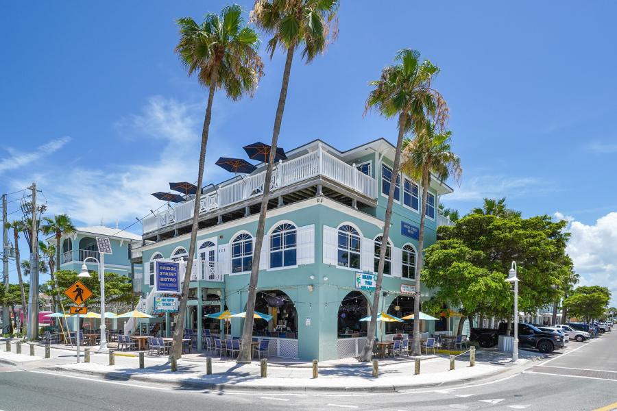 Le Bridge Street Bistro et l'Island Time Bar & Grill terminent la rénovation du troisième étage du Bridgewalk Resort