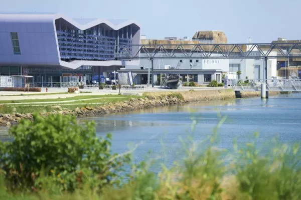 Lorient La Base Ziyareti: Cité de la Voile Eric Tabarly, pontonlar ve aile aktiviteleri