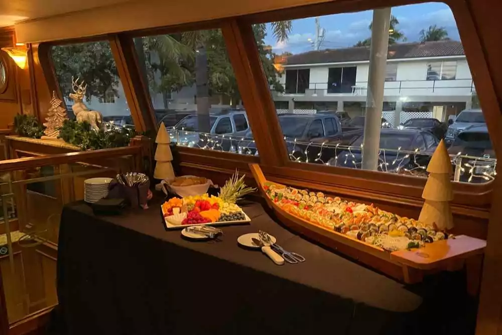 Fort Lauderdale Yacht Charters: Tailored Catering and Seamless Event Logistics